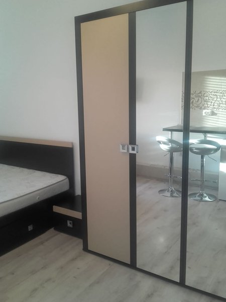 Basarabia, Proprietar, Diham, Metrou Muncii si  C. Georgian