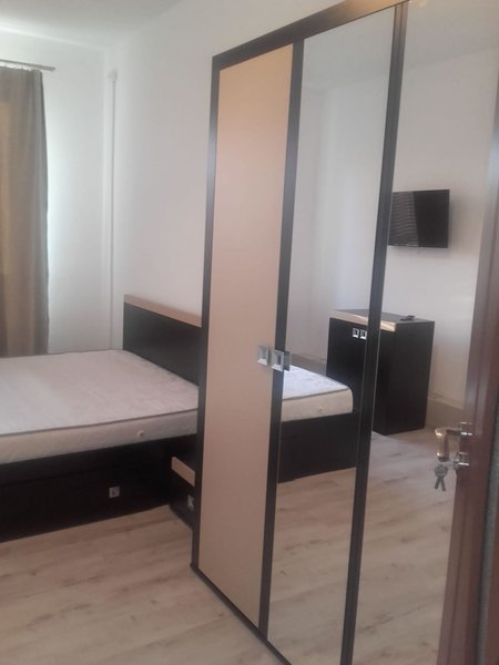 Basarabia, Proprietar, Diham, Metrou Muncii si  C. Georgian